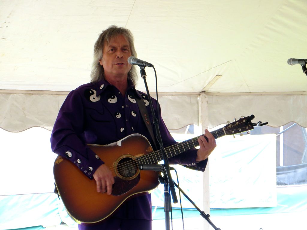 Jim Lauderdale at Grass Roots