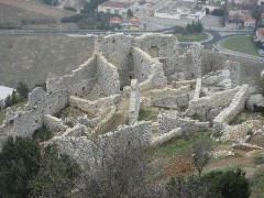 Maze of ruins